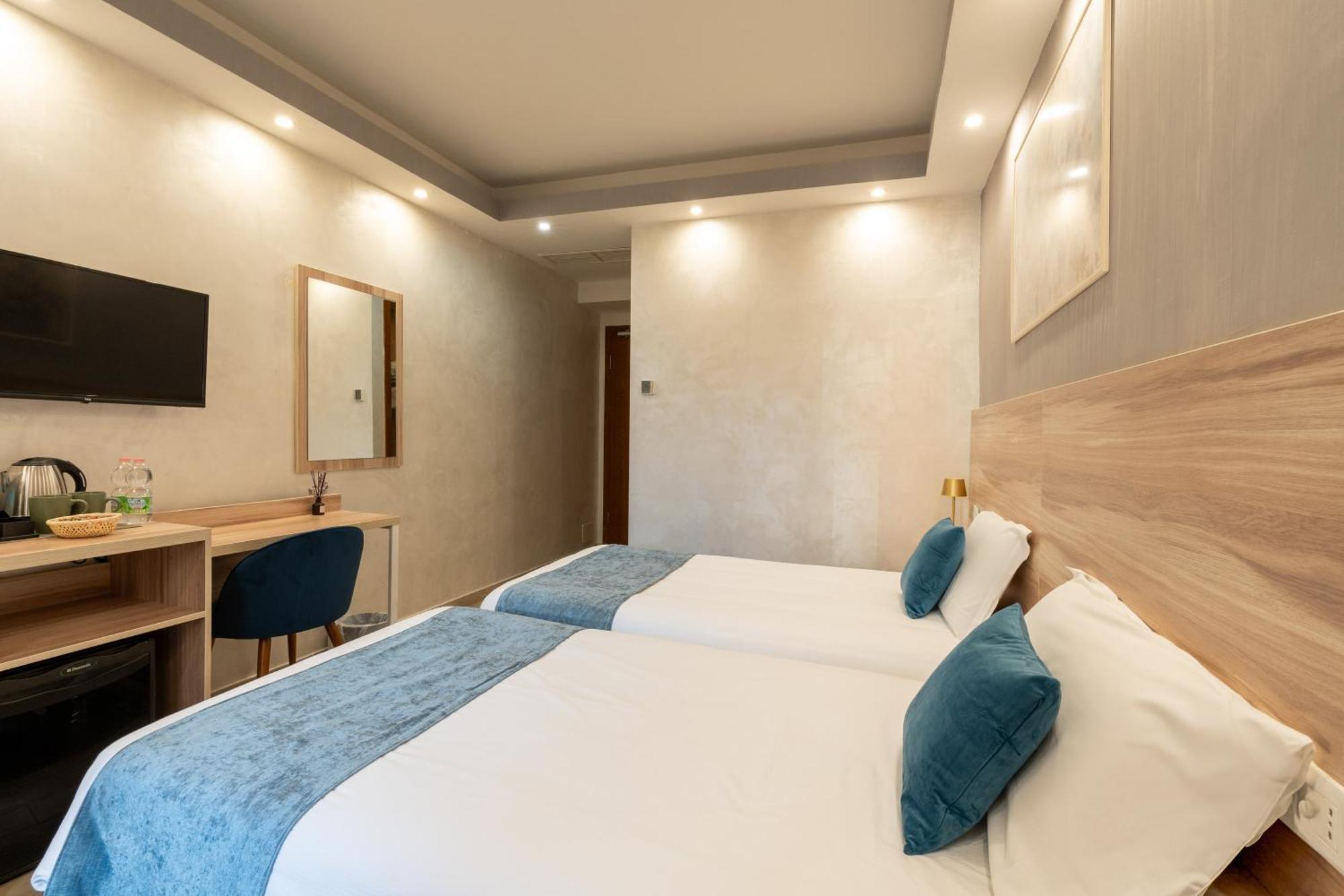 Drago D'oro - Accross From Metro Vittorio Emanuele Bed & Breakfast Rom
