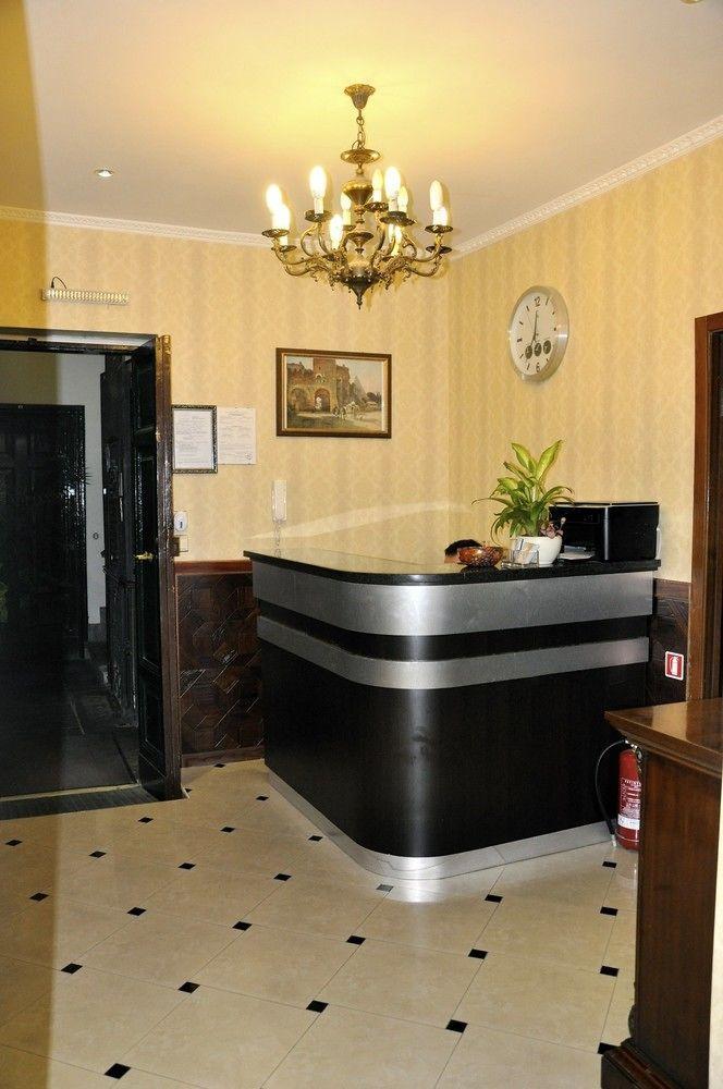 Drago D'oro - Accross From Metro Vittorio Emanuele Bed & Breakfast Rom