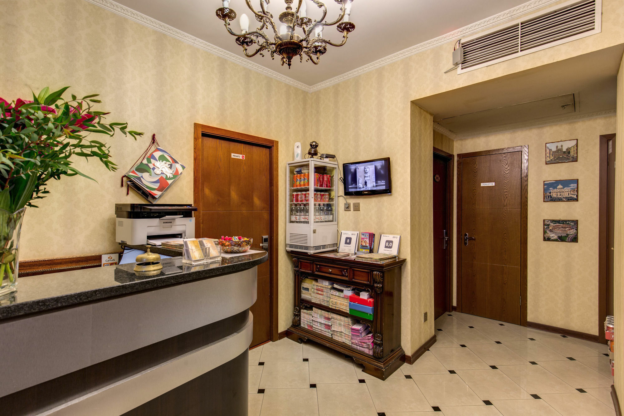 Drago D'oro - Accross From Metro Vittorio Emanuele Bed & Breakfast Rom